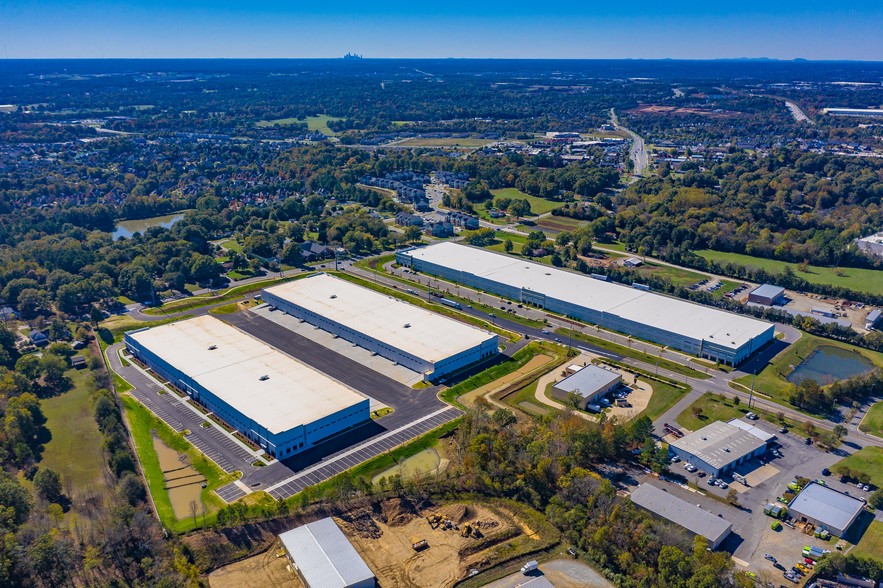 180 International Dr NW, Concord, NC for lease - Building Photo - Image 3 of 5