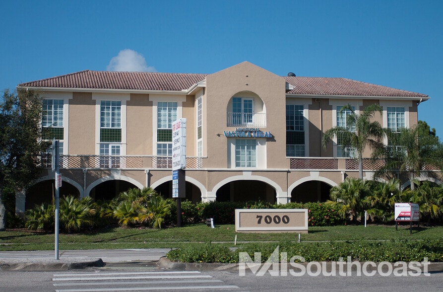 7000 SE Federal Hwy, Stuart, FL for lease - Building Photo - Image 1 of 15