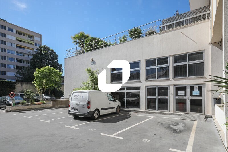 37 Avenue De La Marne, Montrouge à louer - Photo du bâtiment - Image 2 de 14