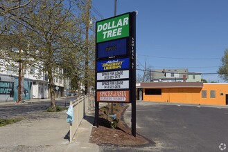 395 Admiral St, Providence, RI à louer Photo du bâtiment- Image 2 de 2