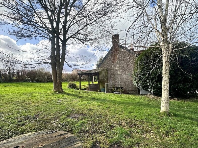 Lyes Green, Corsley for sale - Building Photo - Image 2 of 15