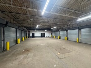 22 Spence St, Bay Shore, NY for lease Interior Photo- Image 1 of 5