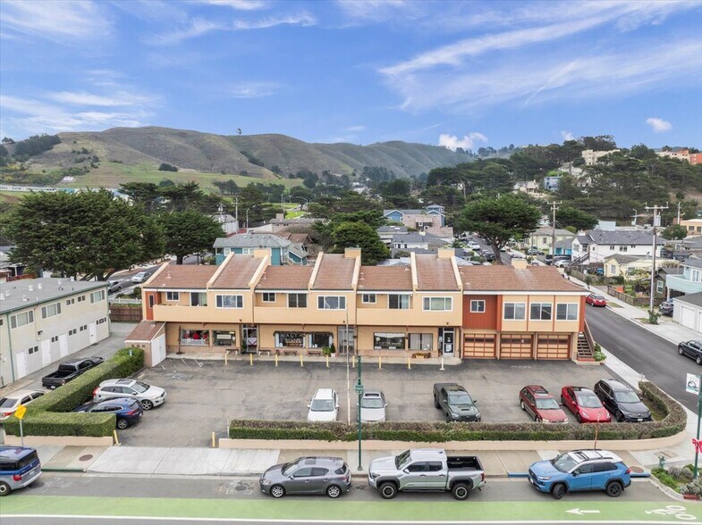 1625 Palmetto Ave, Pacifica, CA à vendre - Photo du bâtiment - Image 3 de 12