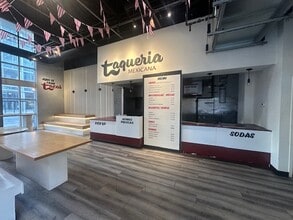 605 W Lake St, Chicago, IL for lease Interior Photo- Image 2 of 5