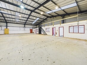 Woodlands Dr, Dyce for lease Interior Photo- Image 1 of 3