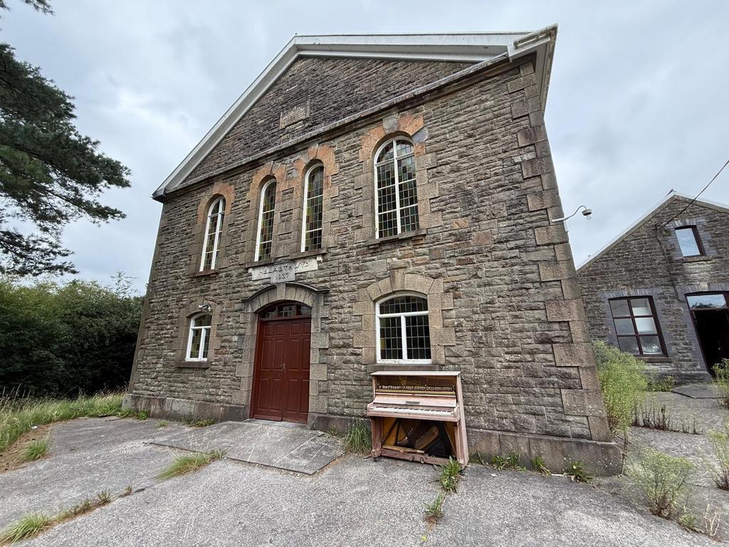 Bryn Awel, Crynant à vendre Photo du bâtiment- Image 1 de 1