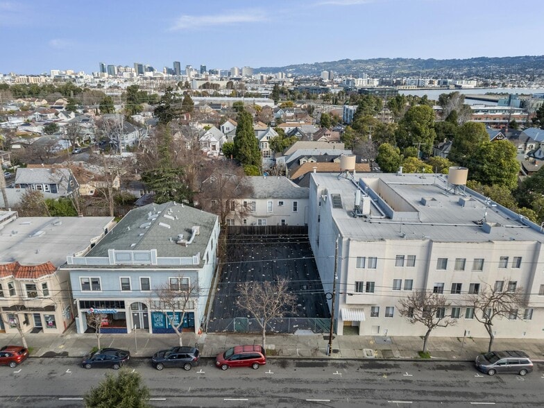 1217 Lincoln, Alameda, CA for sale - Building Photo - Image 3 of 10