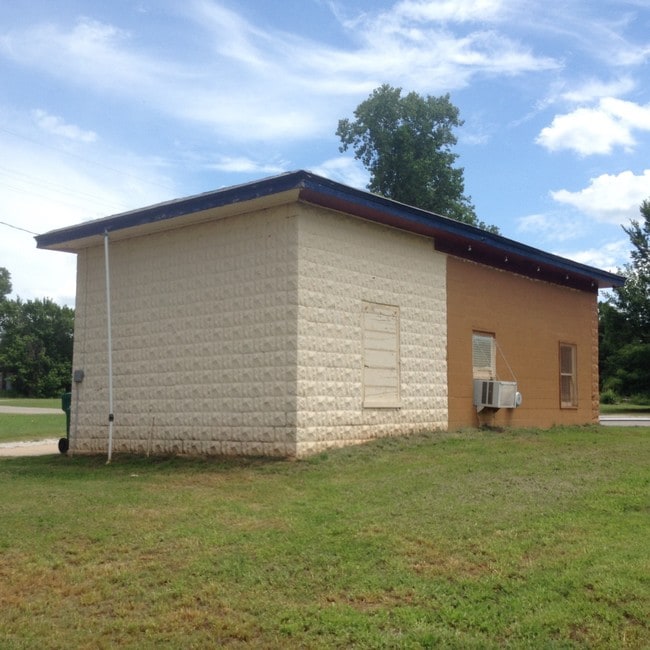 Plus de détails pour 316 Broadway St, Sparks, OK - Commerce de détail à vendre