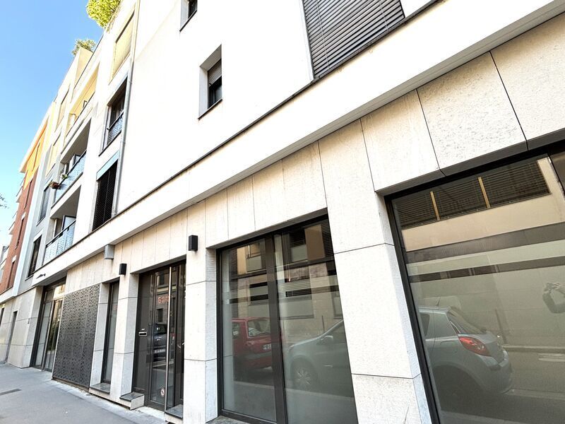 Office in Lyon for lease Building Photo- Image 1 of 6