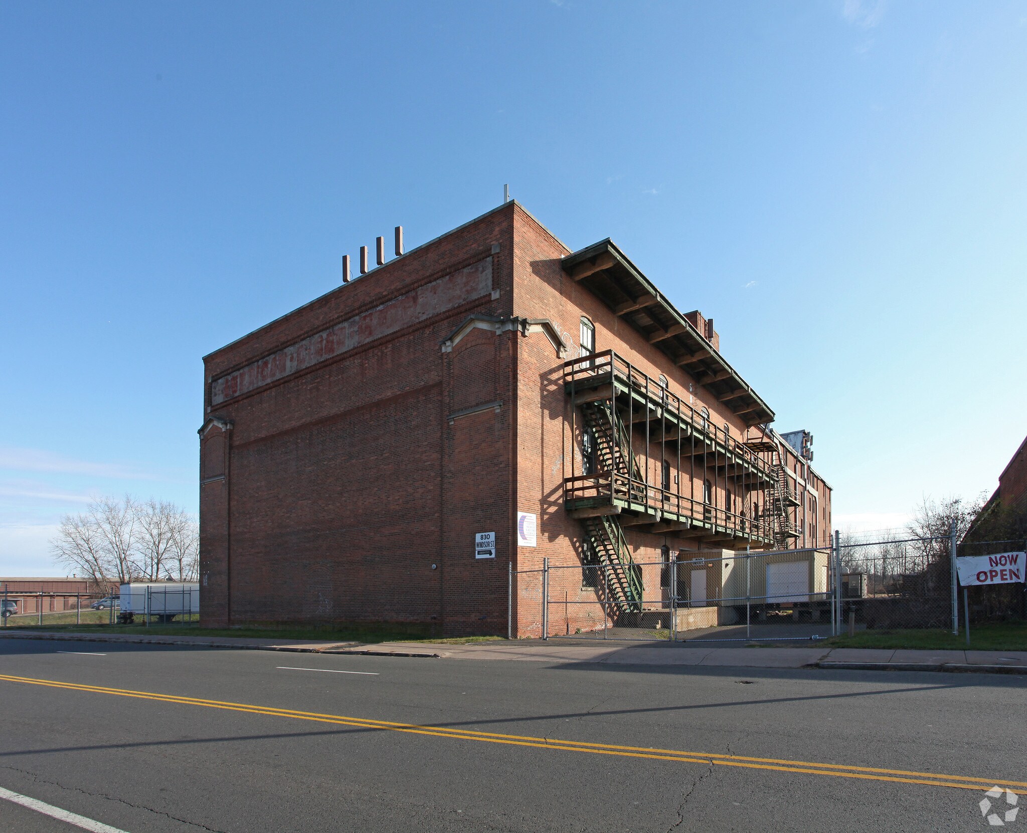 830 Windsor St, Hartford, CT à vendre Photo principale- Image 1 de 9