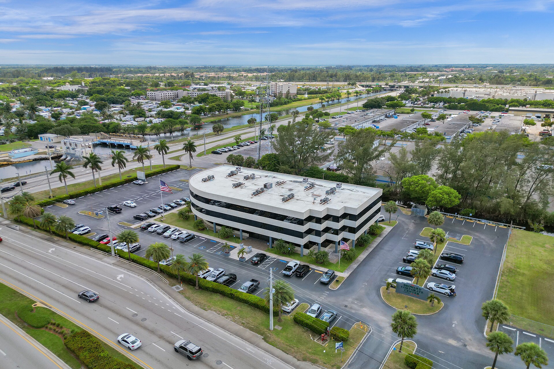 4491 S State Road 7, Davie, FL à louer Photo du bâtiment- Image 1 de 47
