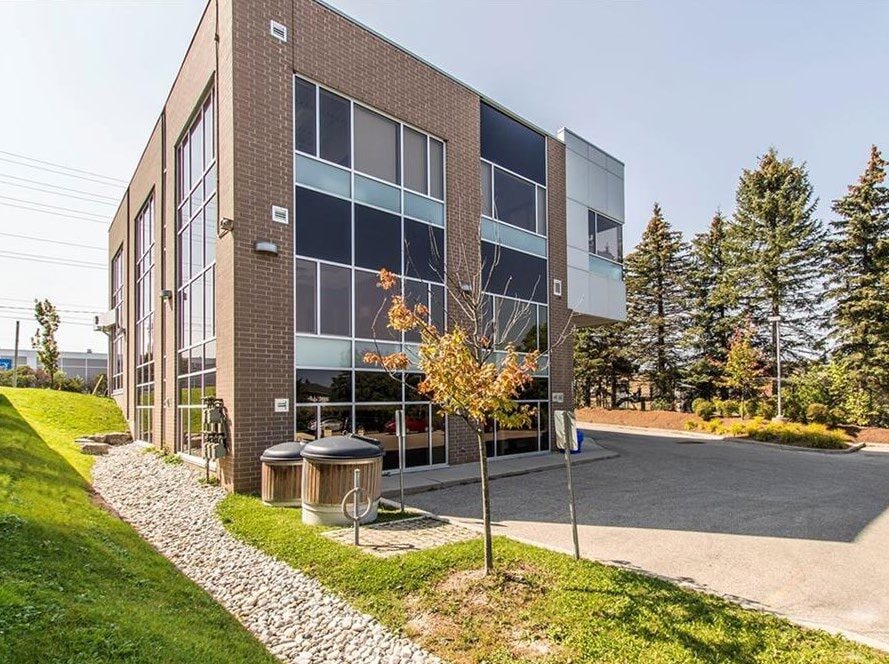 18 Fischer-Hallman Rd N, Waterloo, ON à louer Photo du bâtiment- Image 1 de 3