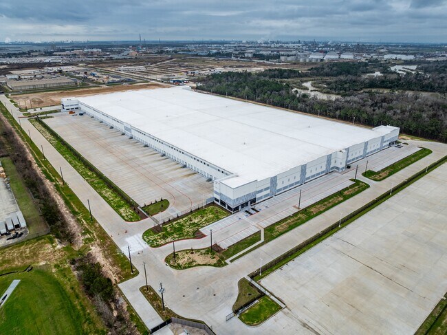 Plus de détails pour 15600 Carpenters Logistics Dr, Channelview, TX - Industriel à louer
