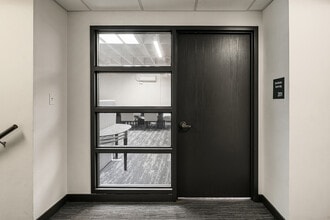 129-141 Park Ln, Kirkland, WA for lease Interior Photo- Image 1 of 5