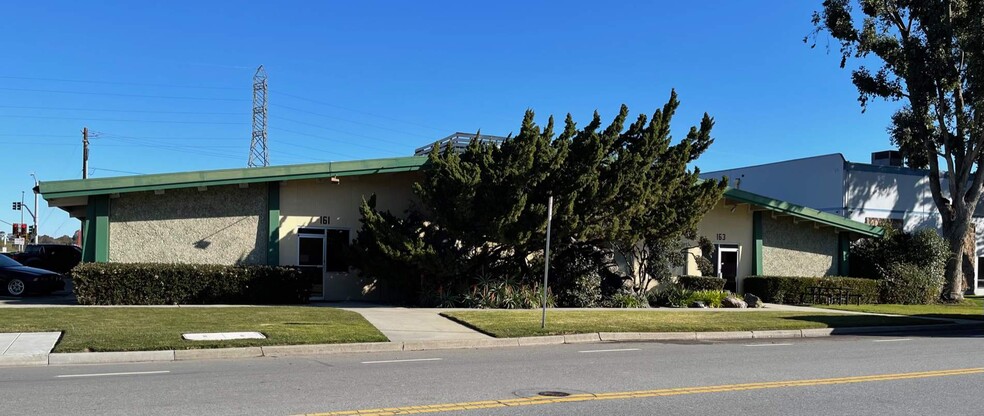 161-163 Constitution Dr, Menlo Park, CA for lease - Building Photo - Image 1 of 4