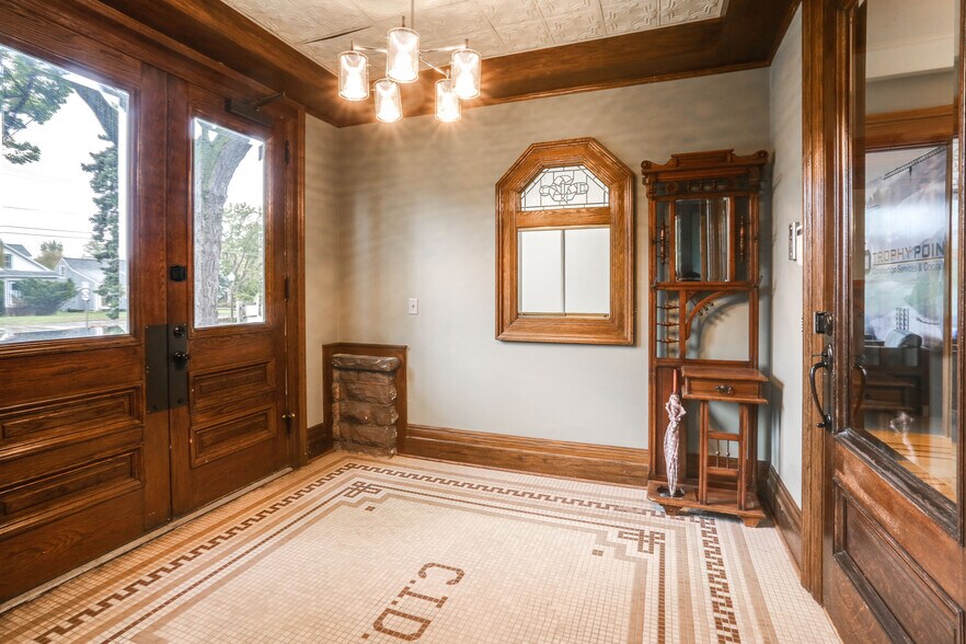 4588 S Park Ave, Hamburg, NY à vendre - Photo du bâtiment - Image 2 de 50