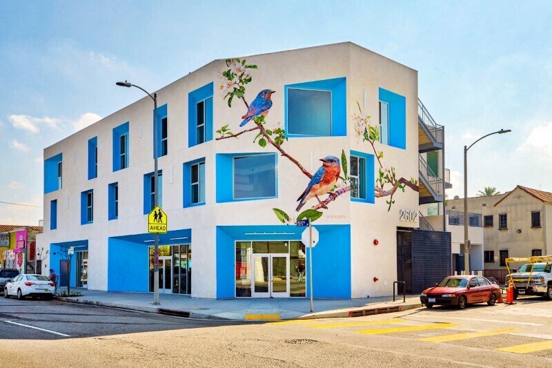 5124 W Adams Blvd, Los Angeles, CA à louer Photo du bâtiment- Image 1 de 3