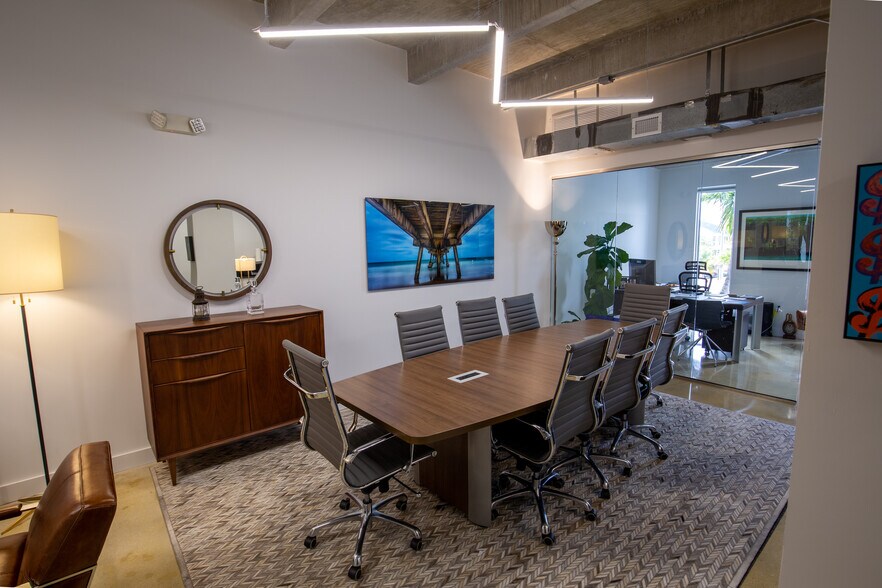 5901 SW 74th St, Miami, FL à louer - Photo intérieure - Image 3 de 11