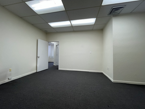 8000 S Orange Ave, Orlando, FL for lease Building Photo- Image 2 of 7