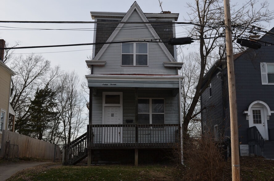 1613 Gilsey Ave, Cincinnati, OH for sale - Primary Photo - Image 1 of 1
