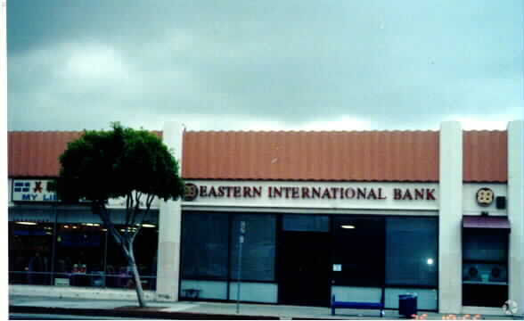 322 W Valley Blvd, Alhambra, CA à louer - Photo du bâtiment - Image 2 de 9