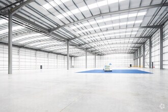 Cecil Pashley Way, Shoreham By Sea for lease Interior Photo- Image 2 of 13