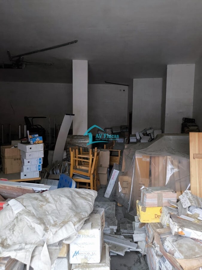 Montcada i Reixac, BAR 08110 - - - Photo intérieure - Image 1 of 4