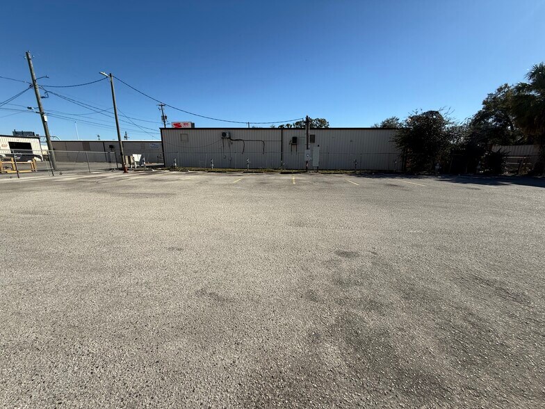 4018 11th Avenue, Tampa, FL à louer - Photo du bâtiment - Image 1 de 5