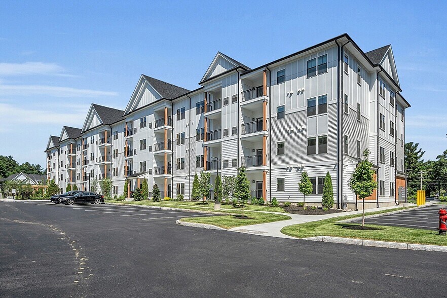 90 Shrewsbury St, Boylston, MA à louer - Photo du bâtiment - Image 2 de 32