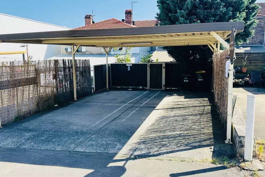 684 Parramatta Rd, Croydon à louer - Photo du bâtiment - Image 2 de 2