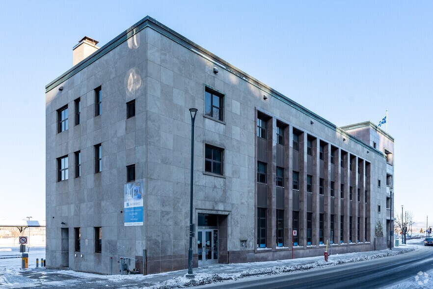 5935-5955 Rue Saint-Laurent, Lévis, QC à louer - Photo du bâtiment - Image 2 de 3