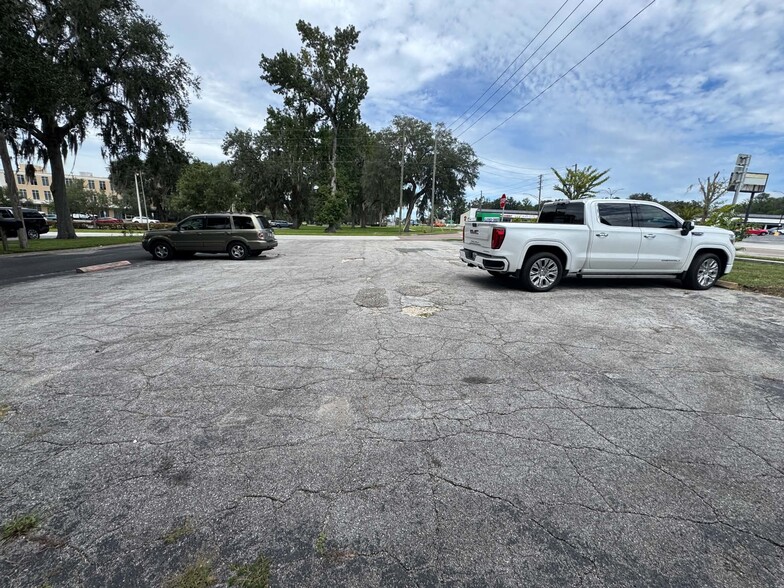 705 Benton Ave, Brooksville, FL for sale - Building Photo - Image 3 of 7
