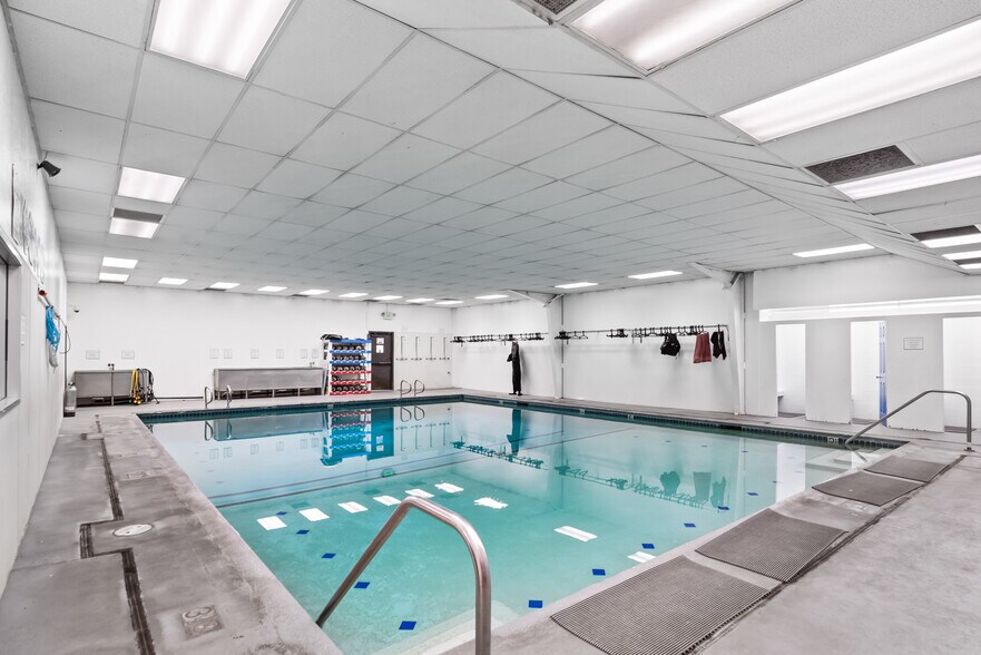 2245 El Camino Real, Santa Clara, CA à vendre - Photo intérieure - Image 2 de 27