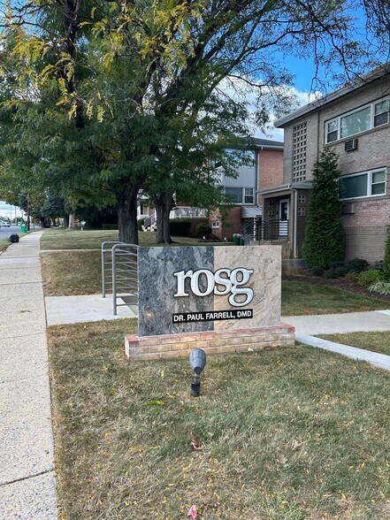 517 E Lancaster Ave, Shillington, PA à louer - Photo du bâtiment - Image 2 de 14