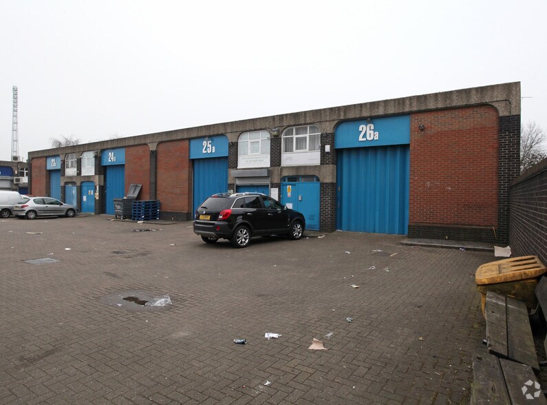 Rosebery Ave, London for lease - Building Photo - Image 3 of 3