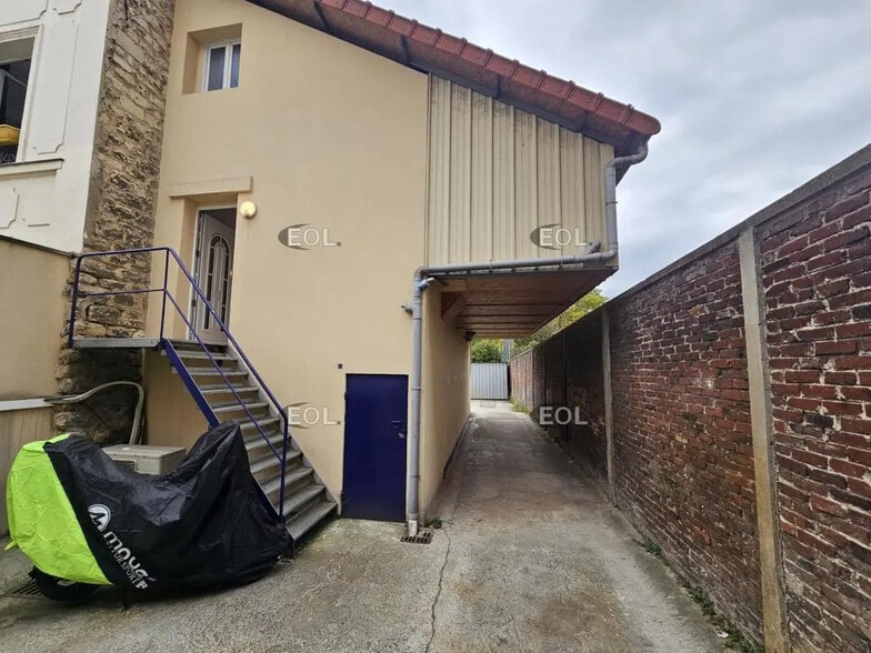 Flex in Ivry-sur-Seine for lease - Building Photo - Image 3 of 17