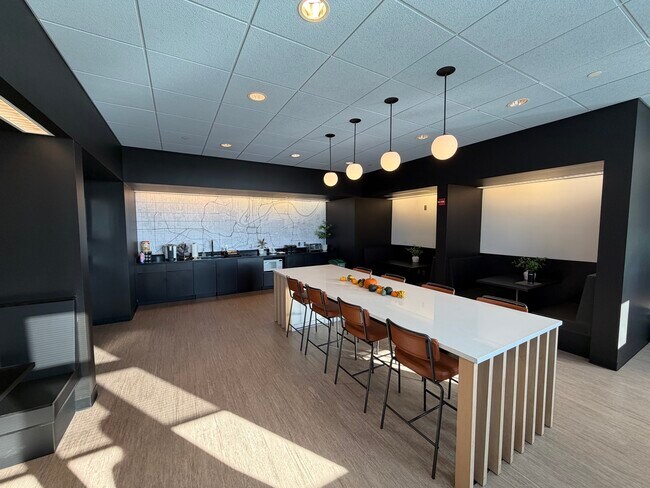 Plus de détails pour 6300 Sprint Pky, Overland Park, KS - Bureau à louer