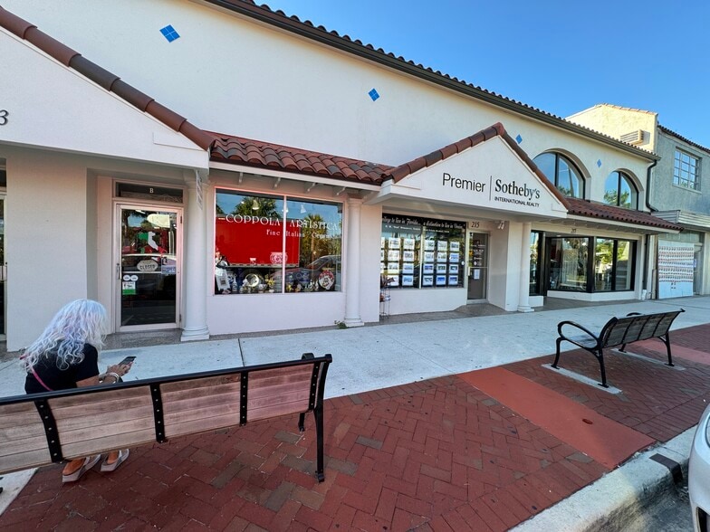 213 W Venice Ave, Venice, FL à vendre - Photo du bâtiment - Image 2 de 3