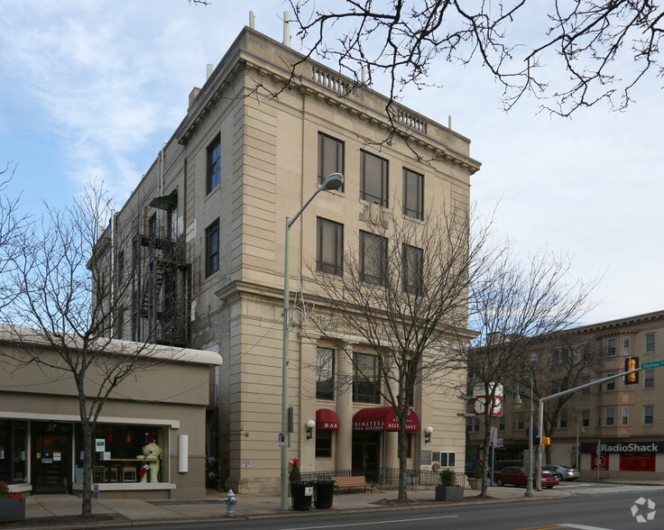 7 E Lancaster Ave, Ardmore, PA for lease - Building Photo - Image 2 of 3