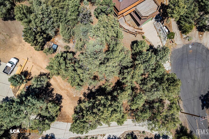 2212 Tirol dr, Frazier Park, CA à vendre - Photo du bâtiment - Image 3 de 5