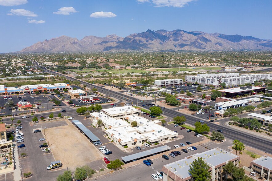 698 E Wetmore Rd, Tucson, AZ à louer - Aérien - Image 3 de 7