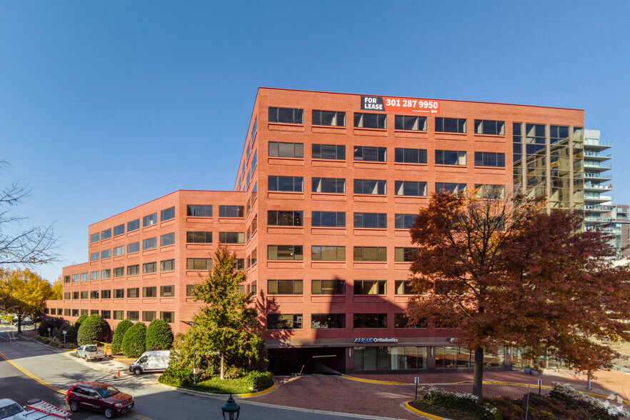 7700 Old Georgetown Rd, Bethesda, MD for lease - Primary Photo - Image 2 of 18