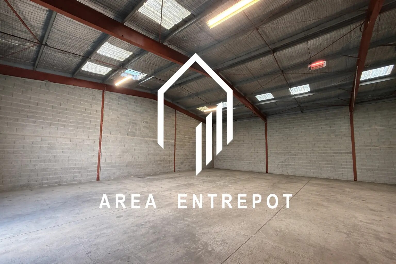 Flex in Aubagne for lease Interior Photo- Image 1 of 8