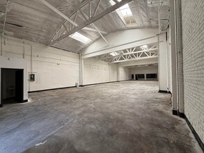 2001-2031 S Santa Fe Ave, Los Angeles, CA for lease Interior Photo- Image 1 of 1