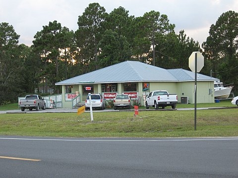 6991 SW State Road 24, Cedar Key, FL à vendre Photo principale- Image 1 de 1