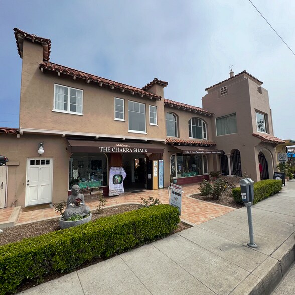 976 S Coast Hwy, Laguna Beach, CA à louer - Photo du bâtiment - Image 2 de 6