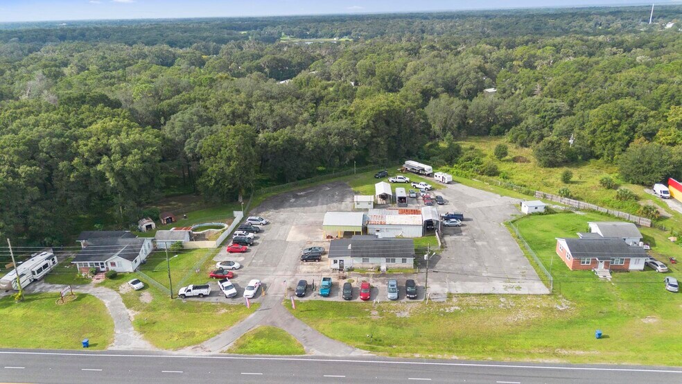 2480 N Woodland Blvd, Deland, FL à vendre - Photo du bâtiment - Image 2 de 2