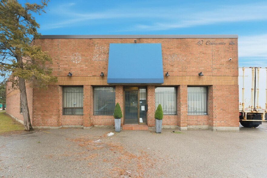 40 Claireville Dr, Toronto, ON à vendre - Photo intérieure - Image 2 de 27