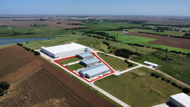 Plus de détails pour 000 BFG 9000 Way, Taylor, TX - Industriel à louer