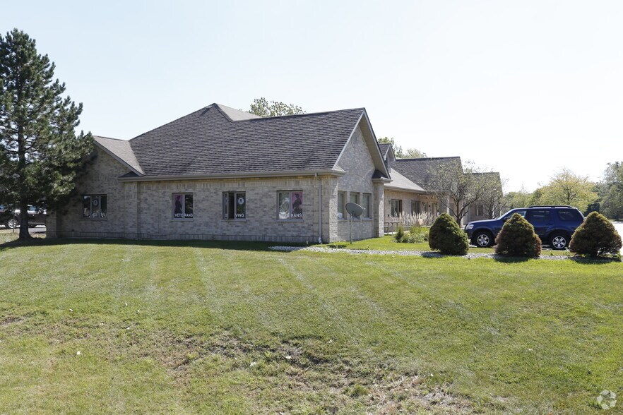 8651 W 159th St, Orland Park, IL à louer - Photo du bâtiment - Image 3 de 7
